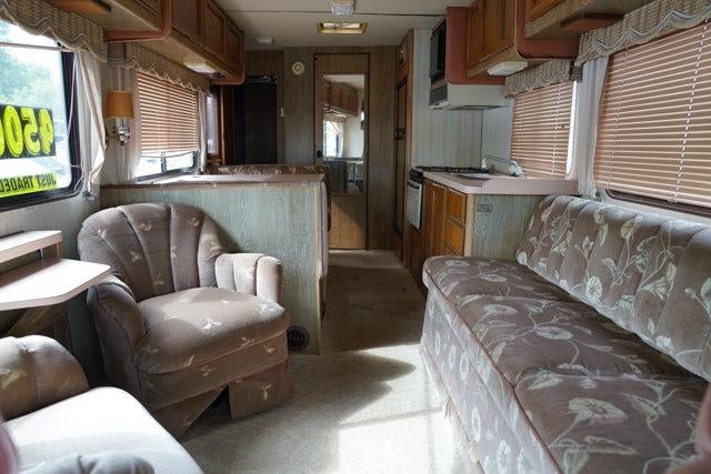 1988 Ford E-350 Base