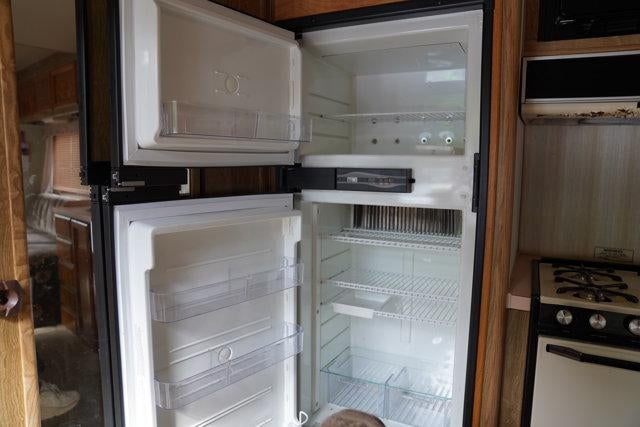 1988 Ford E-350 Base