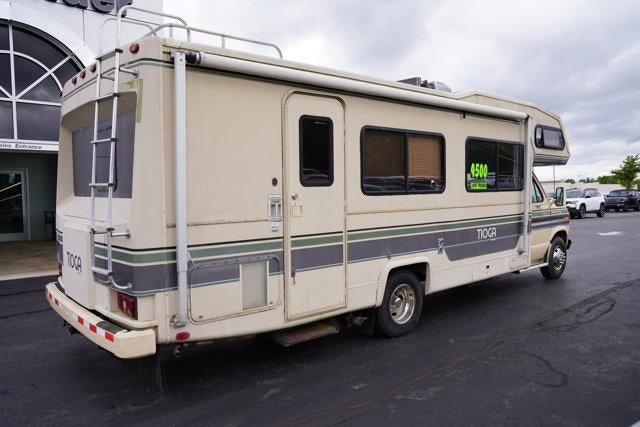 1988 Ford E-350 Base