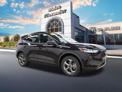 2025 Ford Escape ST-Line AWD
