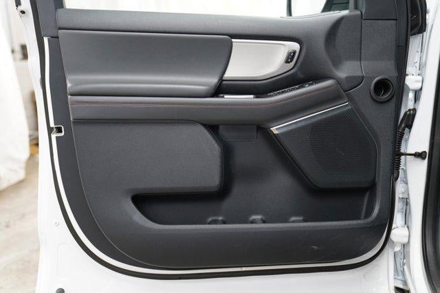 2025 Ford Expedition Active 4x4