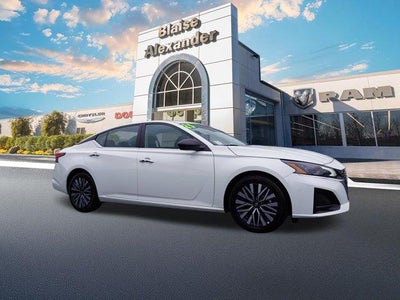 2025 Nissan Altima SV FWD