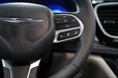 2024 Chrysler Pacifica Touring L FWD