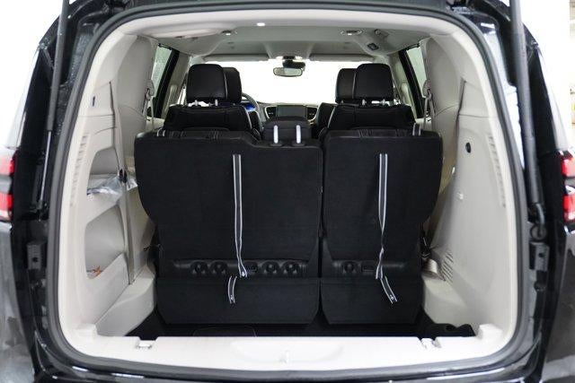 2024 Chrysler Pacifica Touring L FWD