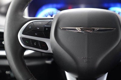 2025 Chrysler Pacifica Select FWD