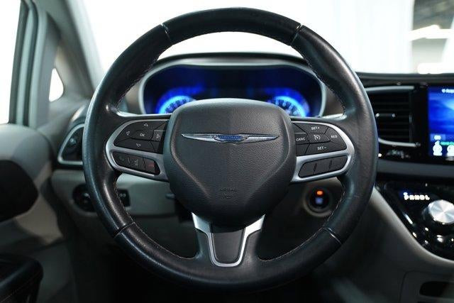 2017 Chrysler Pacifica Touring-L FWD