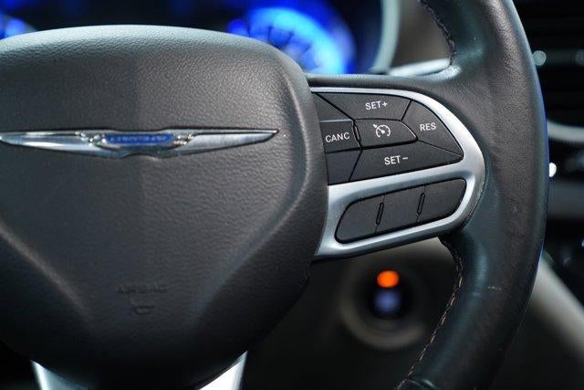 2017 Chrysler Pacifica Touring-L FWD