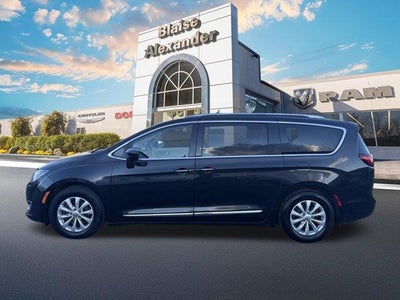 2018 Chrysler Pacifica Touring L FWD