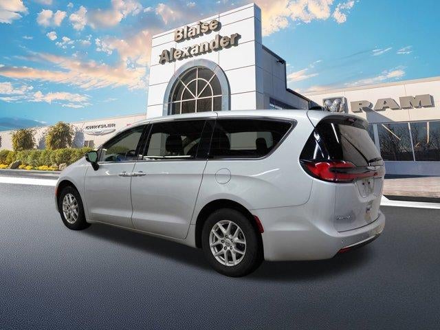 2024 Chrysler Pacifica Touring L FWD