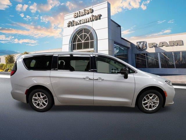 2024 Chrysler Pacifica Touring L FWD