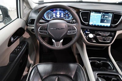 2024 Chrysler Pacifica Limited FWD