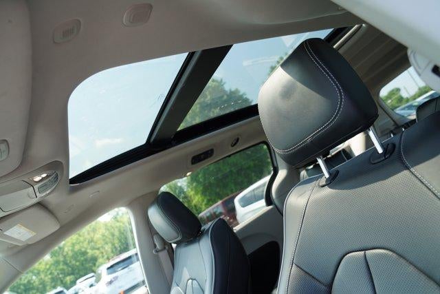 2024 Chrysler Pacifica Limited FWD