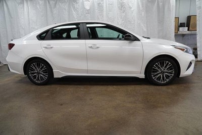 2022 Kia Forte GT-Line IVT