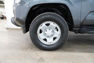 2023 Toyota Tacoma 4WD 4WD SR Double Cab 5' Bed V6 AT (GS)