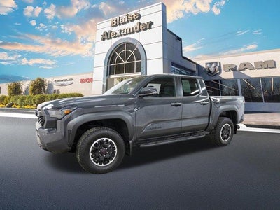2025 Toyota Tacoma 4WD 4WD TRD Off Road Double Cab 5' Bed AT (Natl)