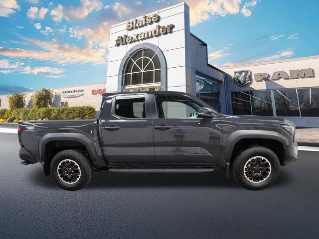 2025 Toyota Tacoma 4WD 4WD TRD Off Road Double Cab 5' Bed AT (Natl)