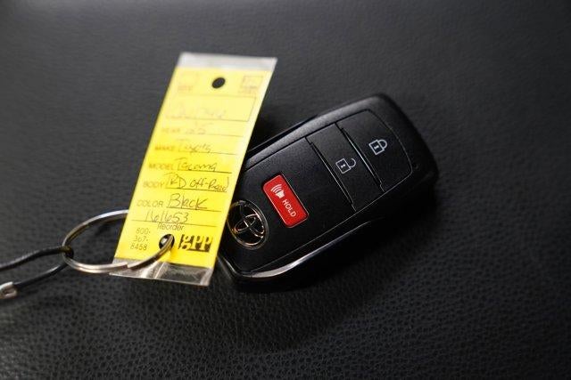 2025 Toyota Tacoma 4WD 4WD TRD Off Road Double Cab 5' Bed AT (Natl)