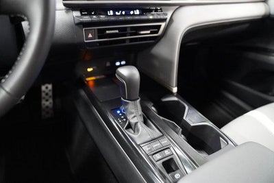 2026 Toyota Camry SE AWD (Natl)