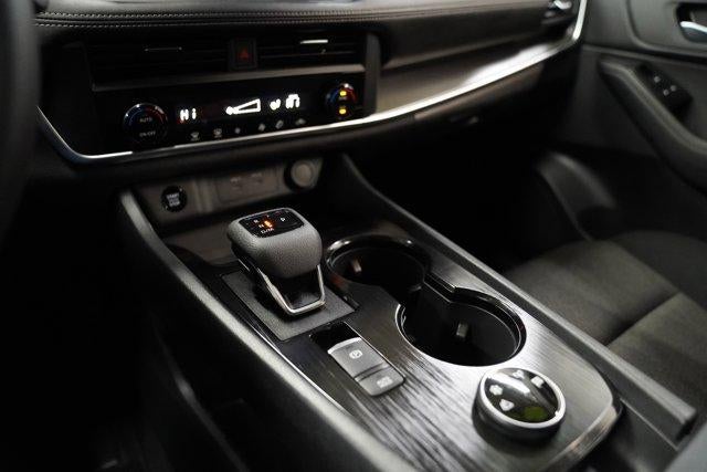 2025 Nissan Rogue AWD SV