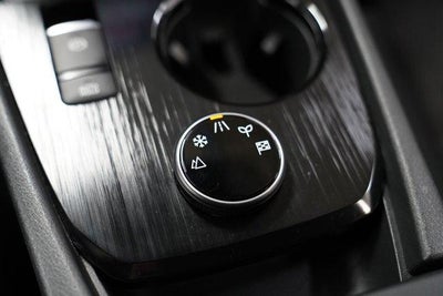 2025 Nissan Rogue AWD SV