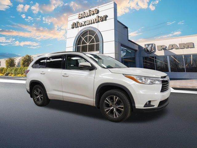2016 Toyota Highlander AWD 4dr V6 XLE (Natl)