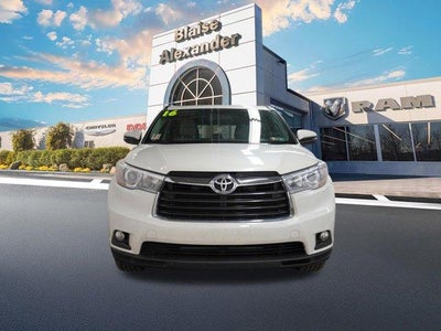 2016 Toyota Highlander AWD 4dr V6 XLE (Natl)