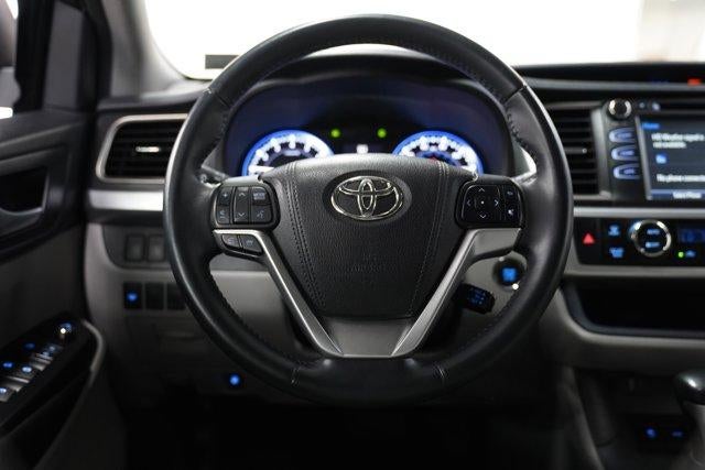 2016 Toyota Highlander AWD 4dr V6 XLE (Natl)