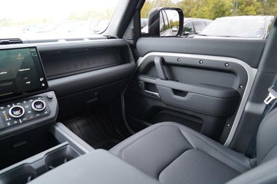 2026 Land Rover Defender 110 P300 S