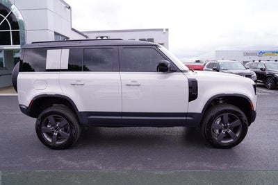 2026 Land Rover Defender 110 P300 S