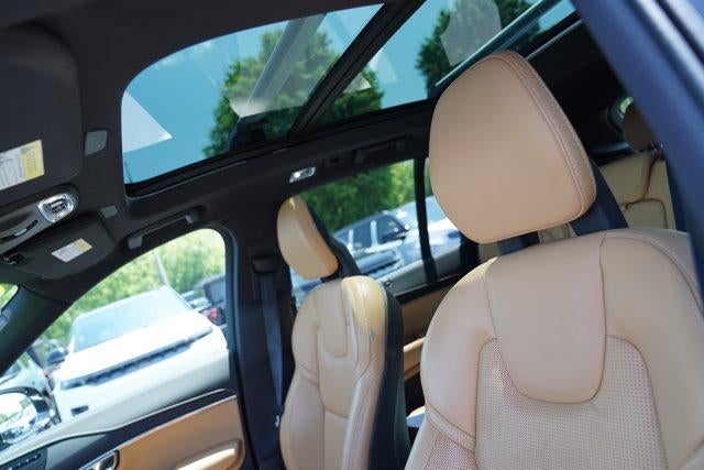 2022 Volvo XC90 T6 AWD Inscription 7P