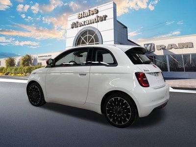 2024 FIAT 500e INSPI(RED) FWD