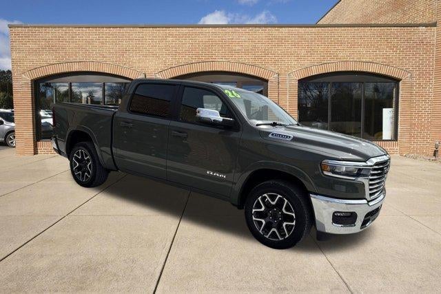 2026 RAM 1500 Laramie 4x4 Crew Cab 5'7" Box