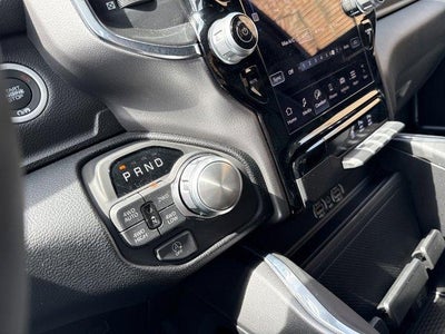 2026 RAM 1500 Laramie 4x4 Crew Cab 5'7" Box