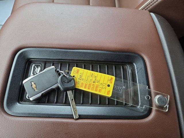 2019 Chevrolet Silverado 3500 HD Crew Cab Standard Box 4-Wheel Drive High Country