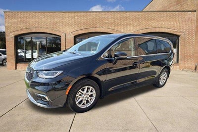 2024 Chrysler Pacifica Touring L FWD