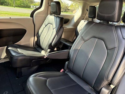 2024 Chrysler Pacifica Touring L FWD