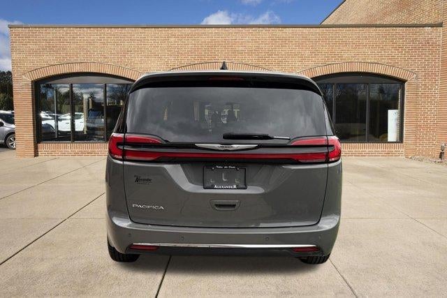 2023 Chrysler Pacifica Touring L FWD