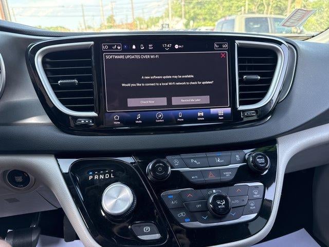 2023 Chrysler Pacifica Touring L FWD
