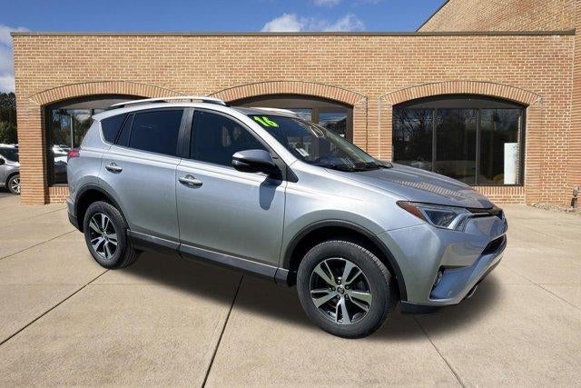 2016 Toyota RAV4 FWD 4dr XLE (GS)