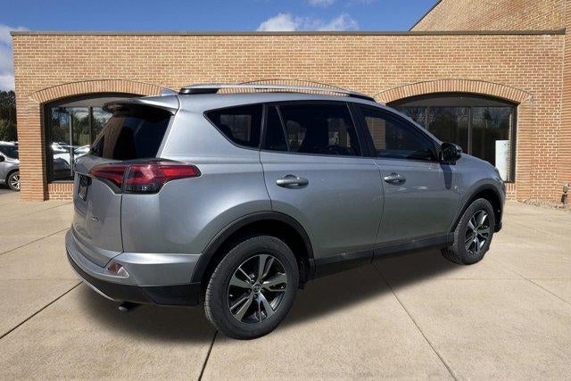 2016 Toyota RAV4 FWD 4dr XLE (GS)