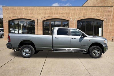 2022 RAM 2500 Big Horn 4x4 Crew Cab 8' Box
