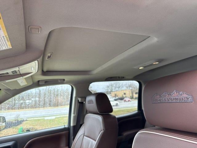 2016 Chevrolet Silverado 1500 Crew Cab Short Box 4-Wheel Drive High Country