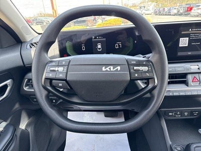 2025 Kia K4 LXS FWD