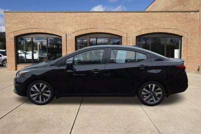 2021 Nissan Versa SR CVT