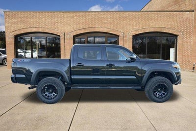 2020 Toyota Tacoma 4WD 4WD TRD Off Road Double Cab 5' Bed V6 AT (Natl)