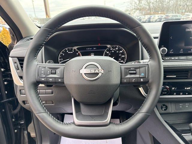 2025 Nissan Rogue AWD SV