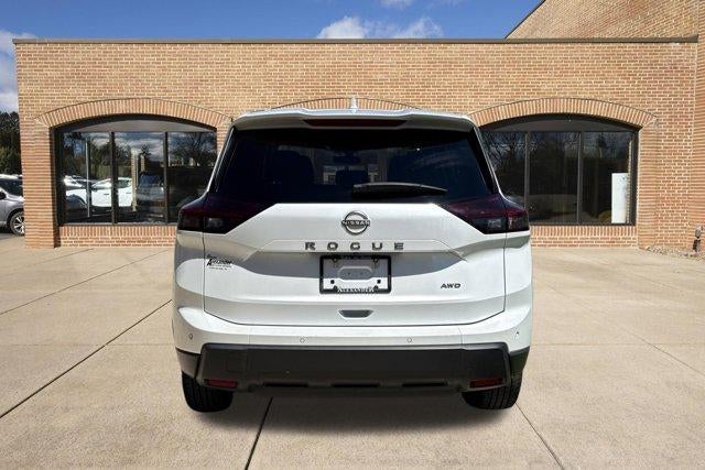 2025 Nissan Rogue AWD SV