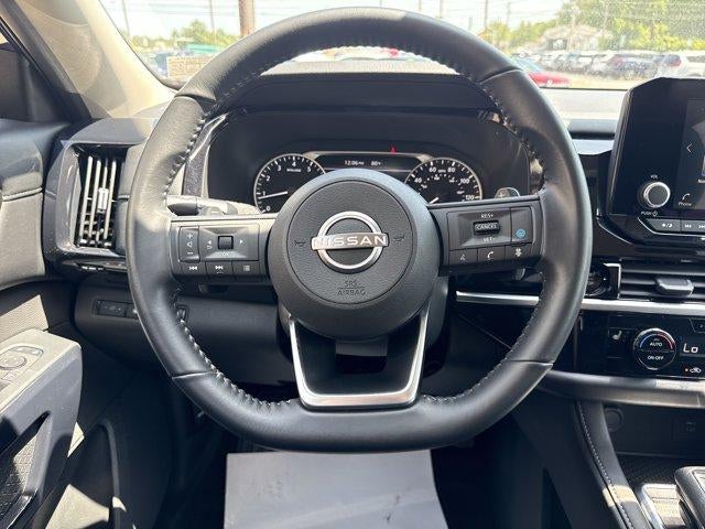 2025 Nissan Pathfinder SV 4WD