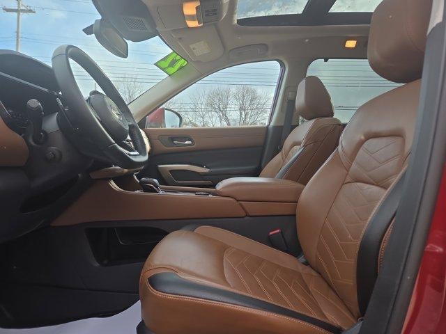 2022 Nissan Pathfinder Platinum 4WD