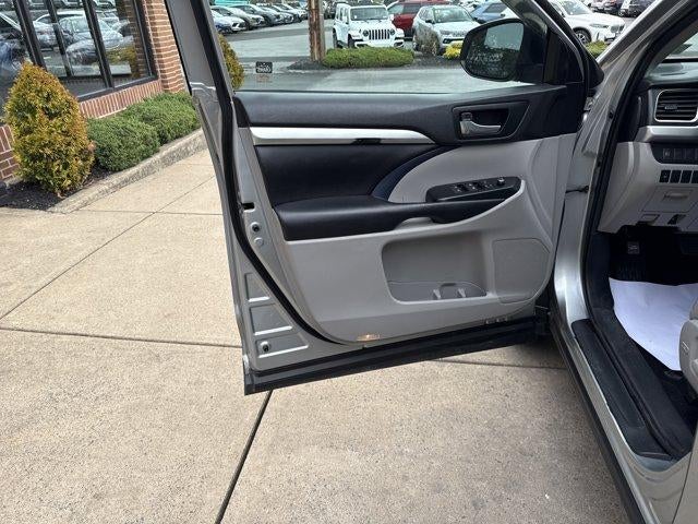 2019 Toyota Highlander Hybrid XLE V6 AWD (Natl)